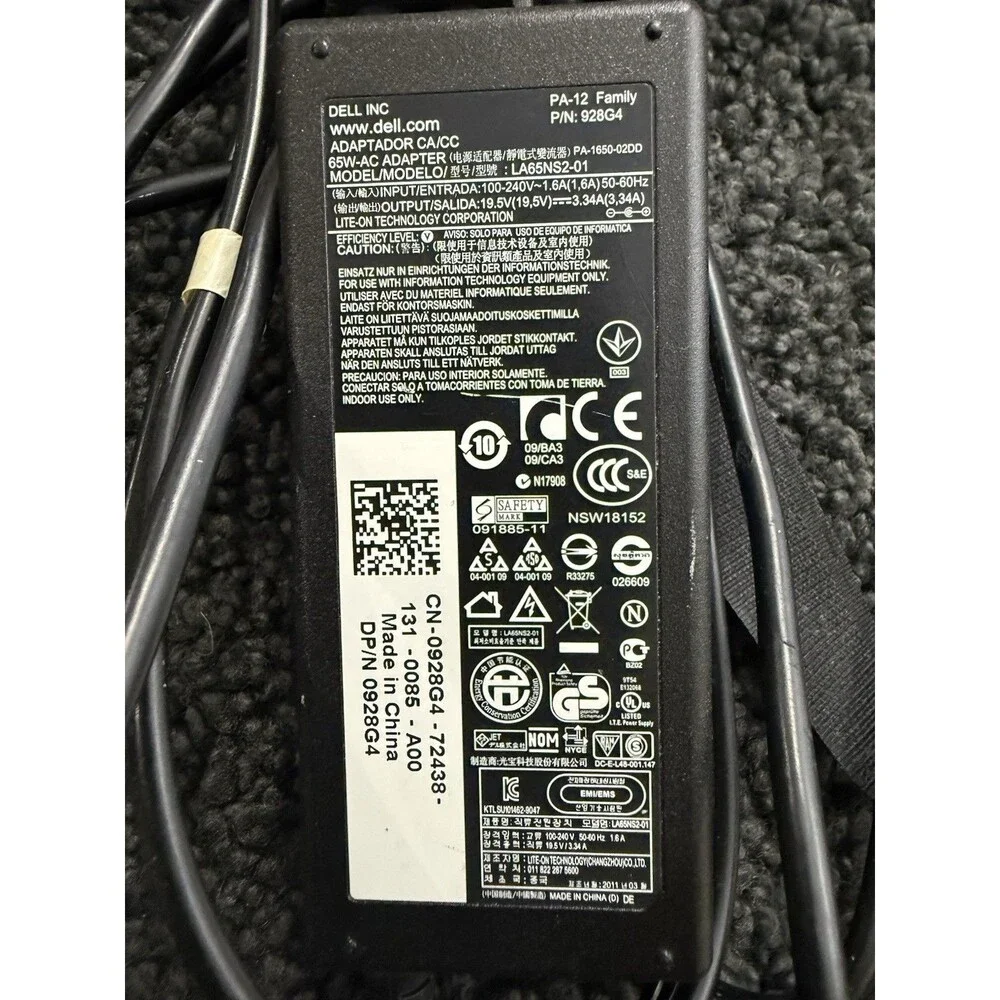 Dell - 65W LA65NS2-01, 19.5V / 3.34A, Power Supply (small tip adapter)